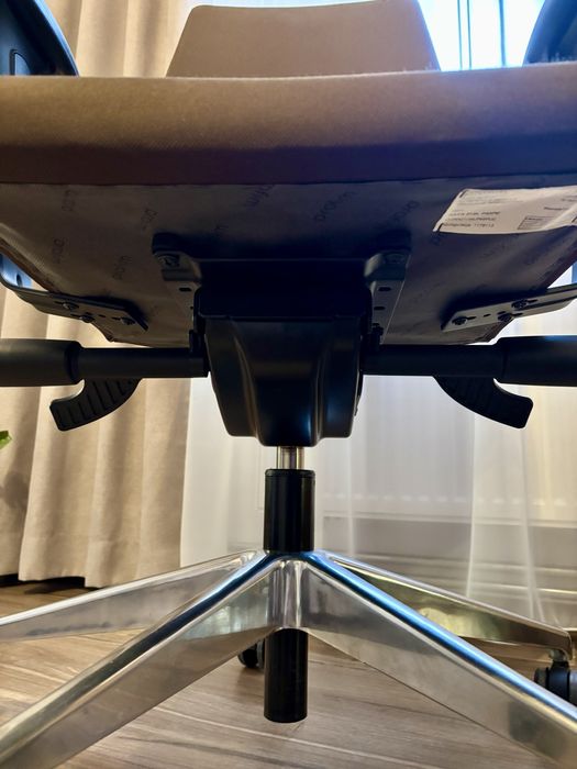 Ergonomiczne krzesło fotel biurowy Profim Raya21SL P45PU