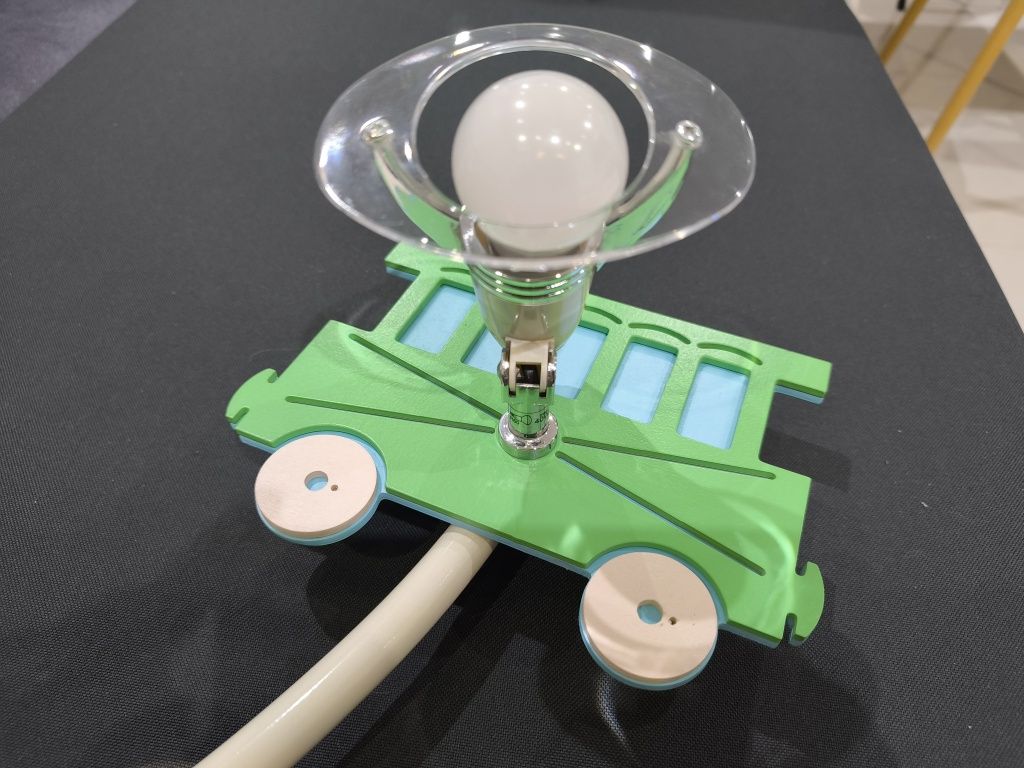 Lampa dziecięca sufitowa