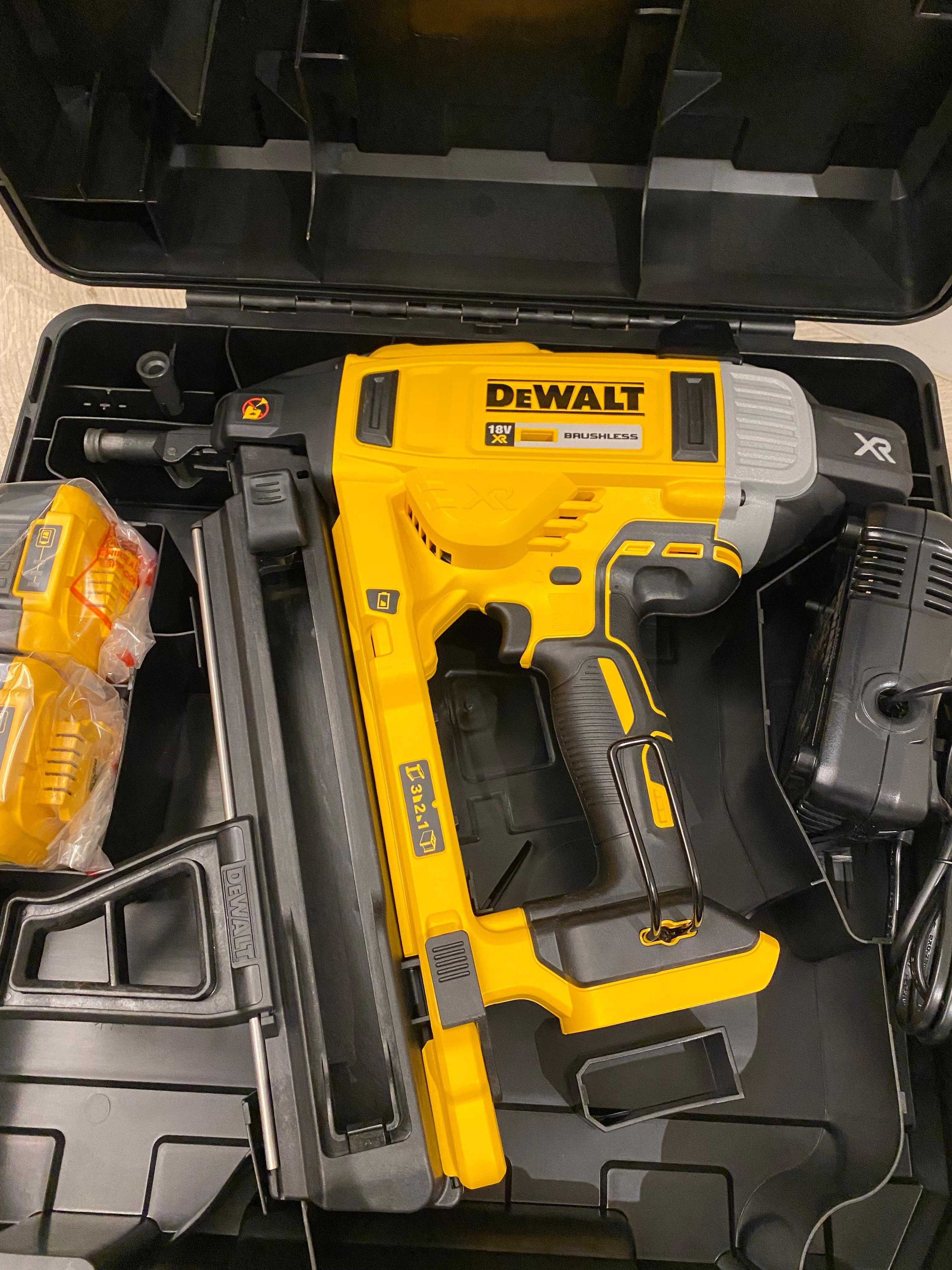 DeWalt Pregadora de Betão 18V DCN890P2