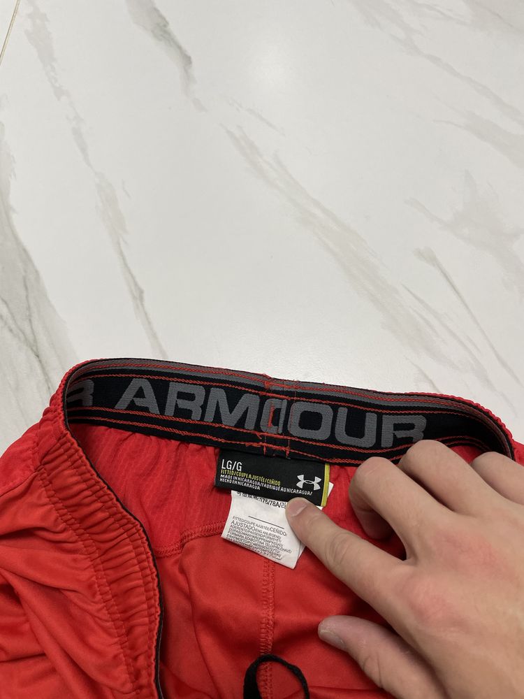 Чоловічі шорти L under armour оригінал