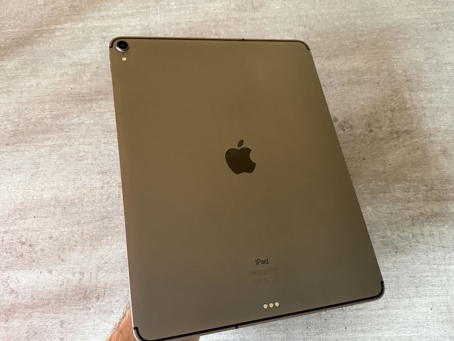 iPad Pro 3rd Gen 2018 12.9” 512GB Wi-Fi+LTE!