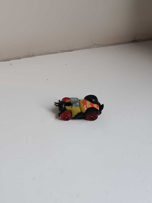 Hot Wheels Buzzkill robak żuk osa pszczoła Samochodziki resoraki autko