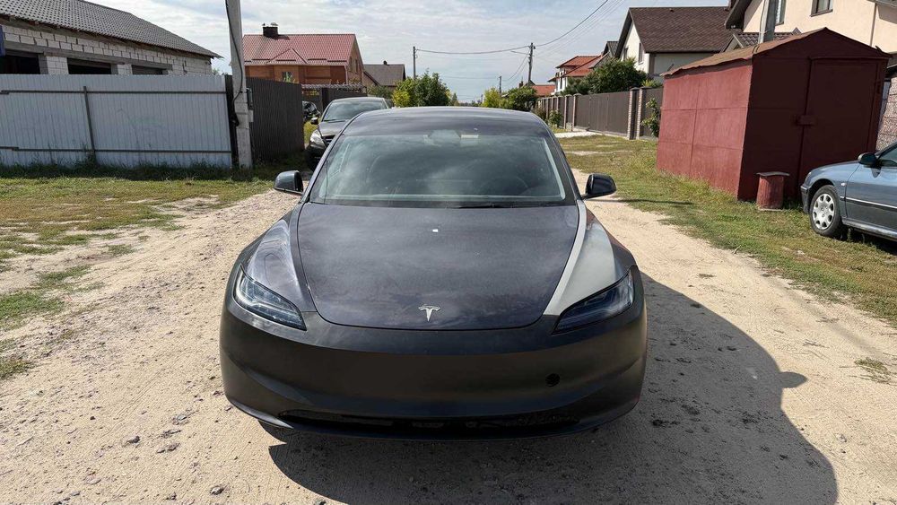 Крило переднє праве ліве Tesla Model 3 Highland 1714888-EC-D