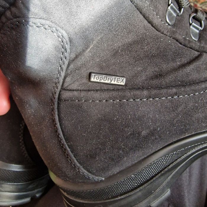 Взуття жіноче розмір 38