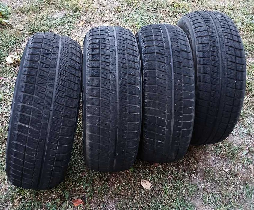 Bridgestone blizzak revo gz 195/60 R15 зима