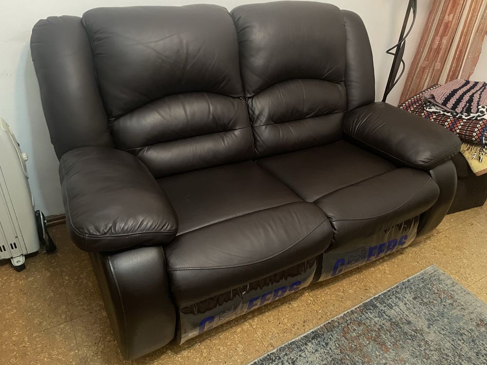 Sofa 2 lugares em pele sintetica