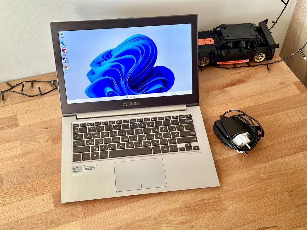 Ультратонкий ноутбук Asus Zenbook UX31A (Core i5-3317U/4Gb Ram/128ssd)