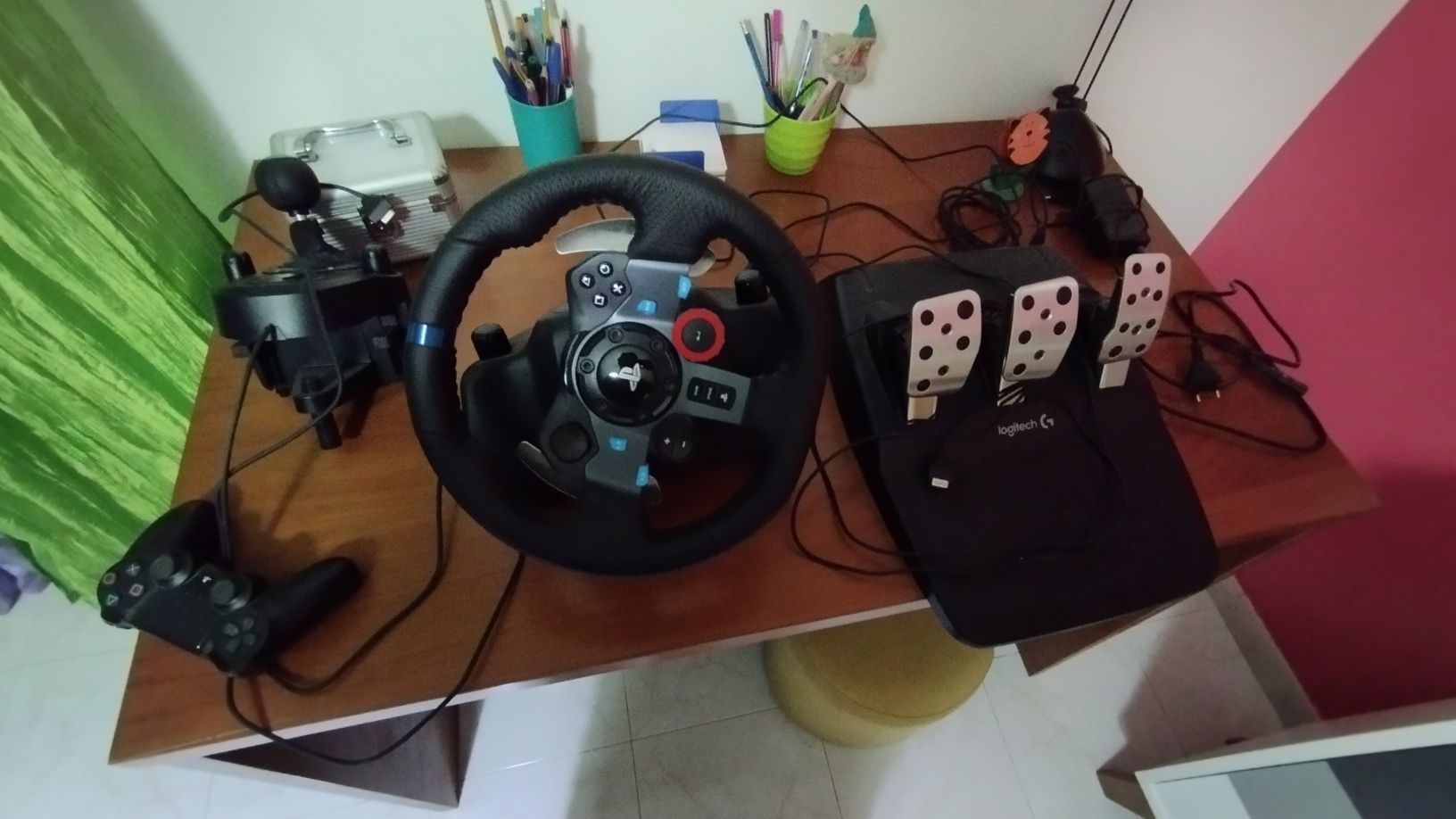 Volante Logitech g29 com mudanças