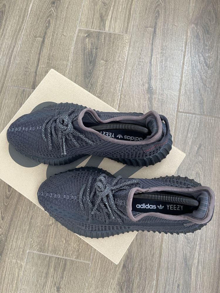 adidas Yeezy 350 v2 Black(Non-reflective)