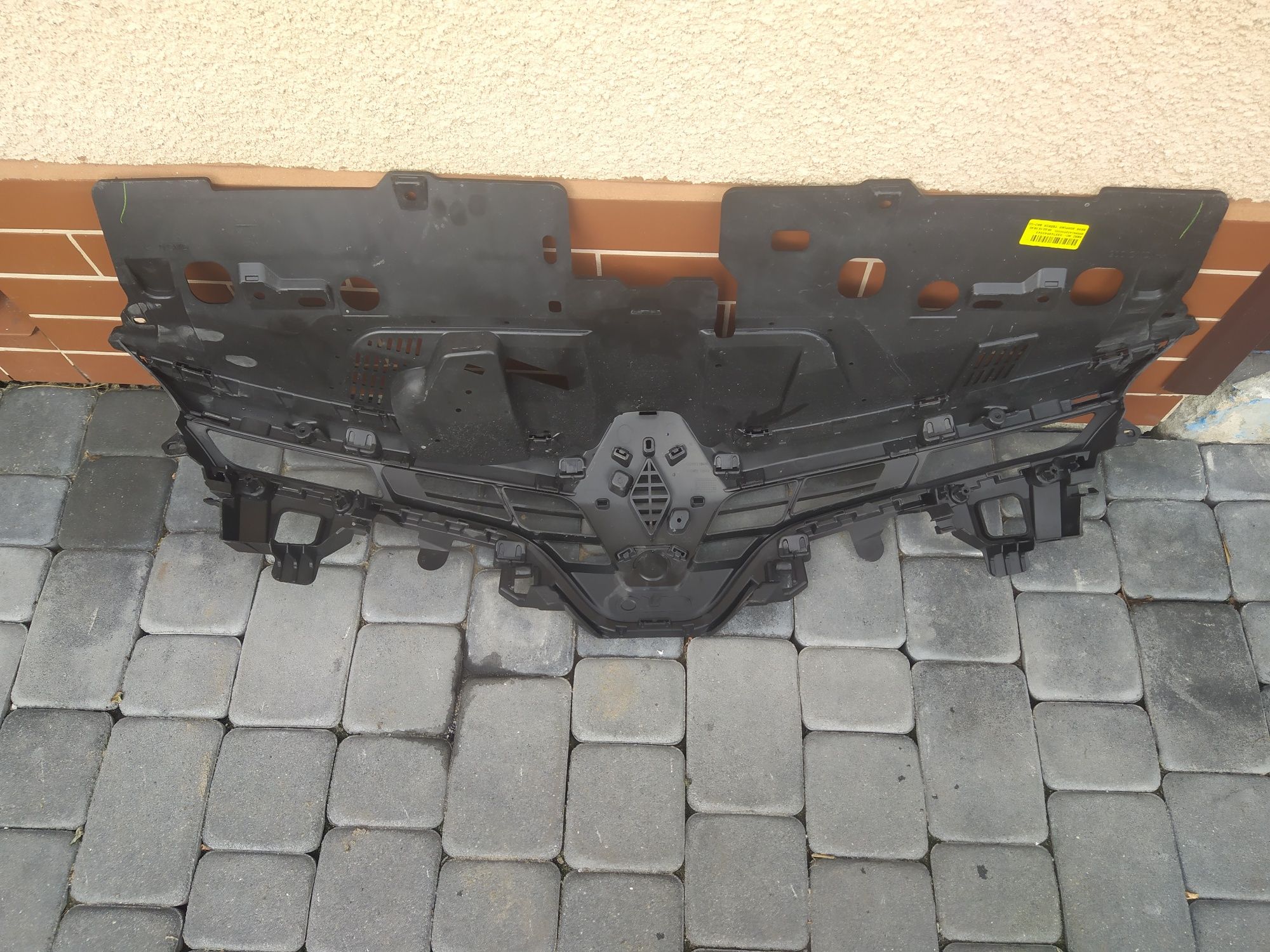 Renault Clio IV 4 12- grill atrapa kratka zderzaka wzmocnienie org