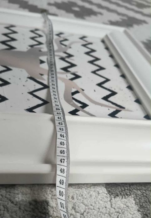 Obraz w bialej ramie