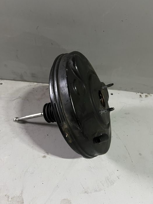 Вакумний підсилювач гальм vw golf 4 skoda tur гольф 4 школа тур