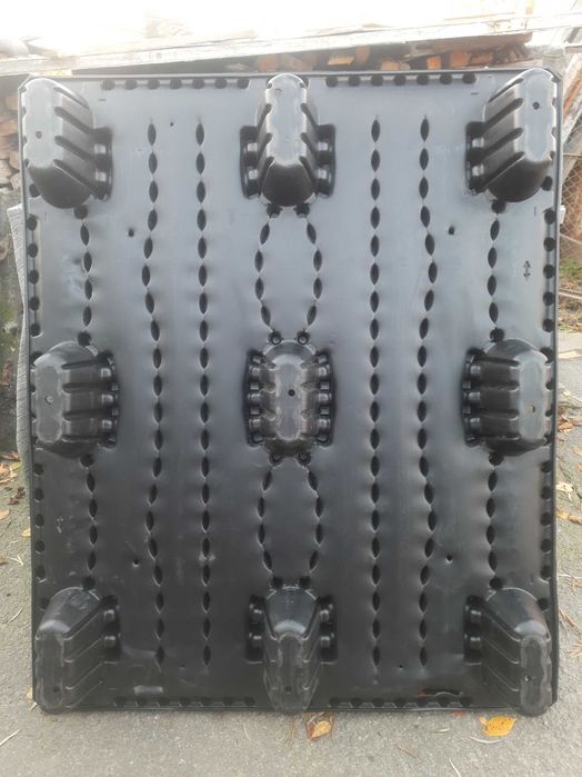 Поддон пластиковый б\у америка.