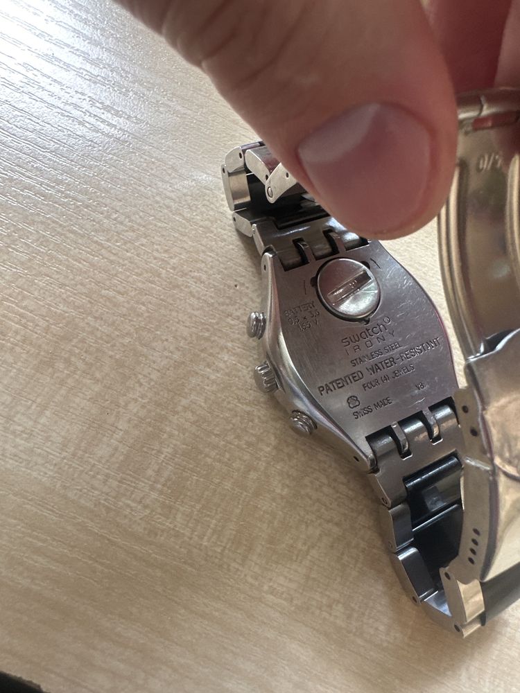 Годинник Swatch Irony в гарному стані,жіночий