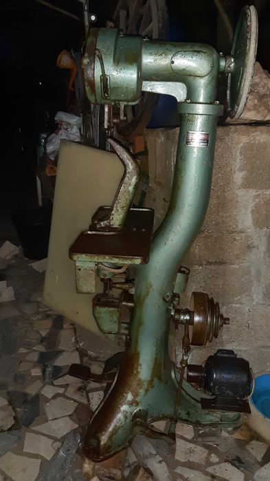 Máquina de coser calçado