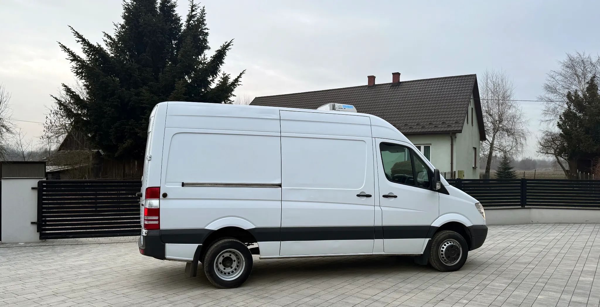 Mercedes-Benz SPRINTER  3.0 V6 519 CHŁODNIA  3,0 V6 190 ps Agergat Chłodzący Izoterma