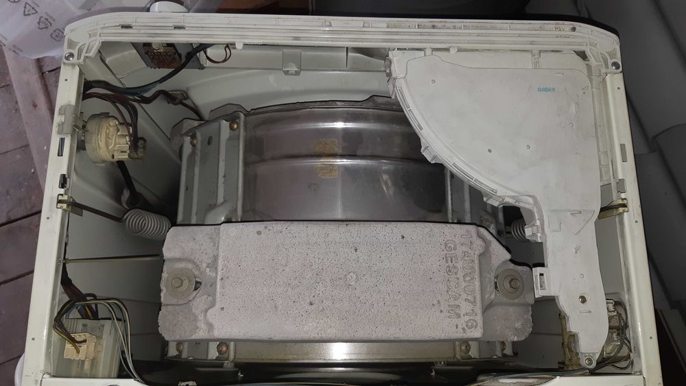 Стиральная машина Ariston на запчасти