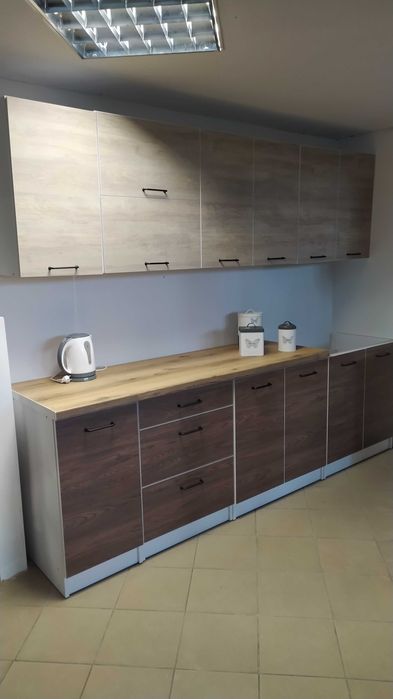 Sprzedam nowe meble kuchenne w różnych kolorach