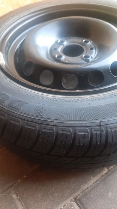 Opona z felgą 165/79 R14