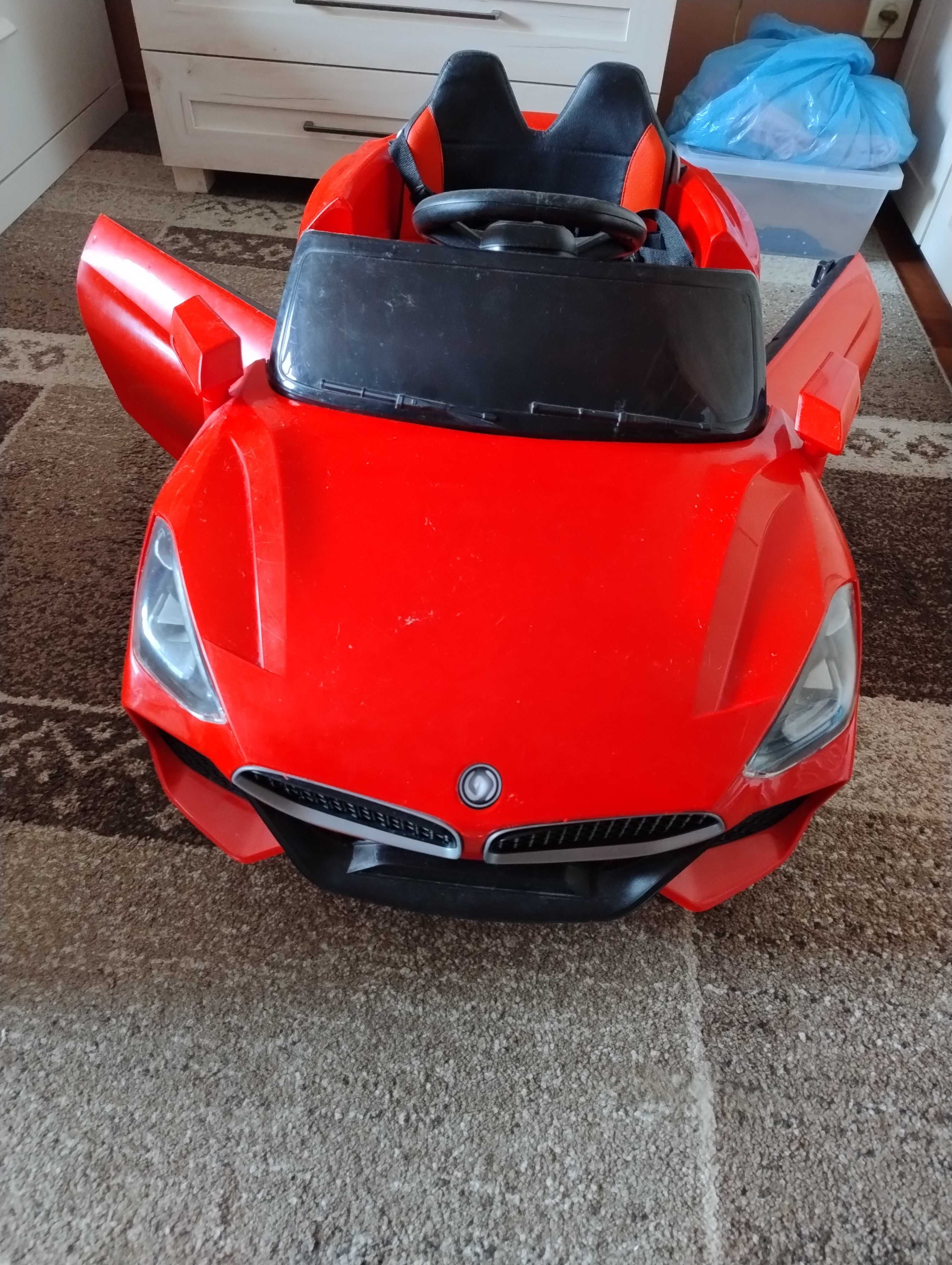 Super cabrio do jeżdżenia dla dzieci stan bardzo dobry
