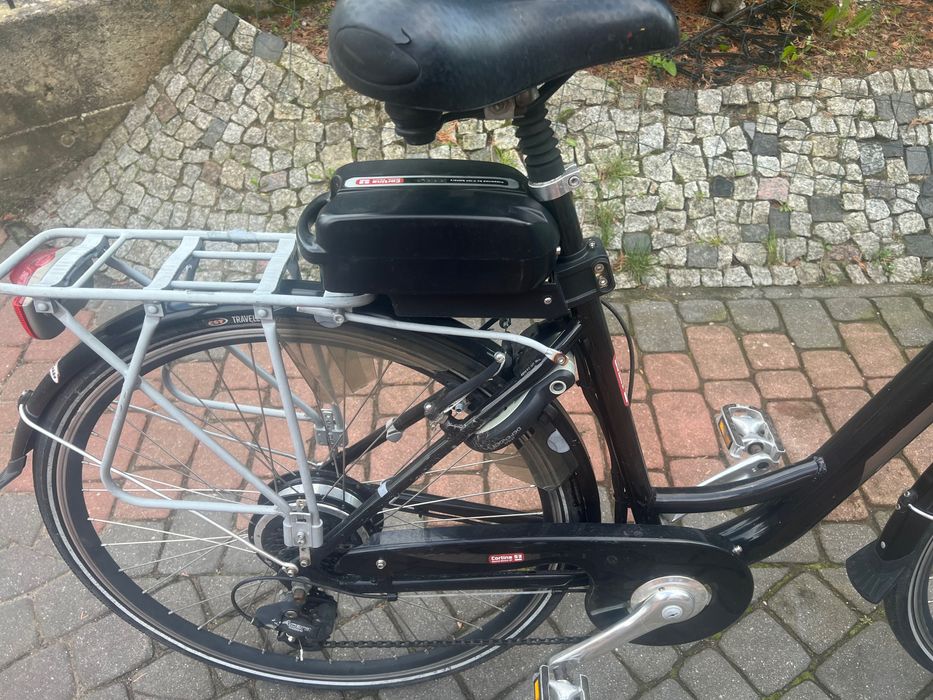 Rower elektryczny Cortina  rama 53 cm.  kola 28