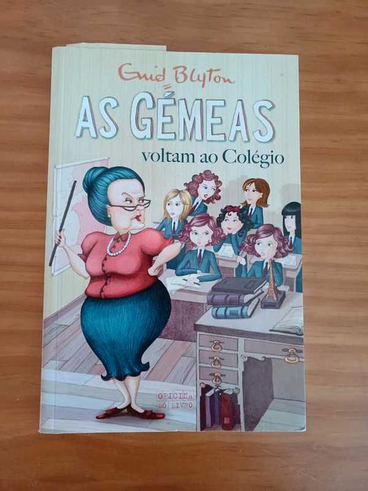 As gémeas no colégio de Santa Clara - II