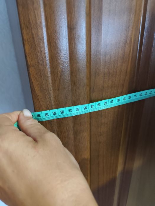 Меблі в спальню б/у шкаф, туалетний столик