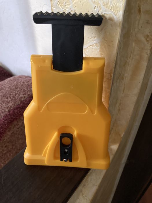 Пристрій для заточування цепа