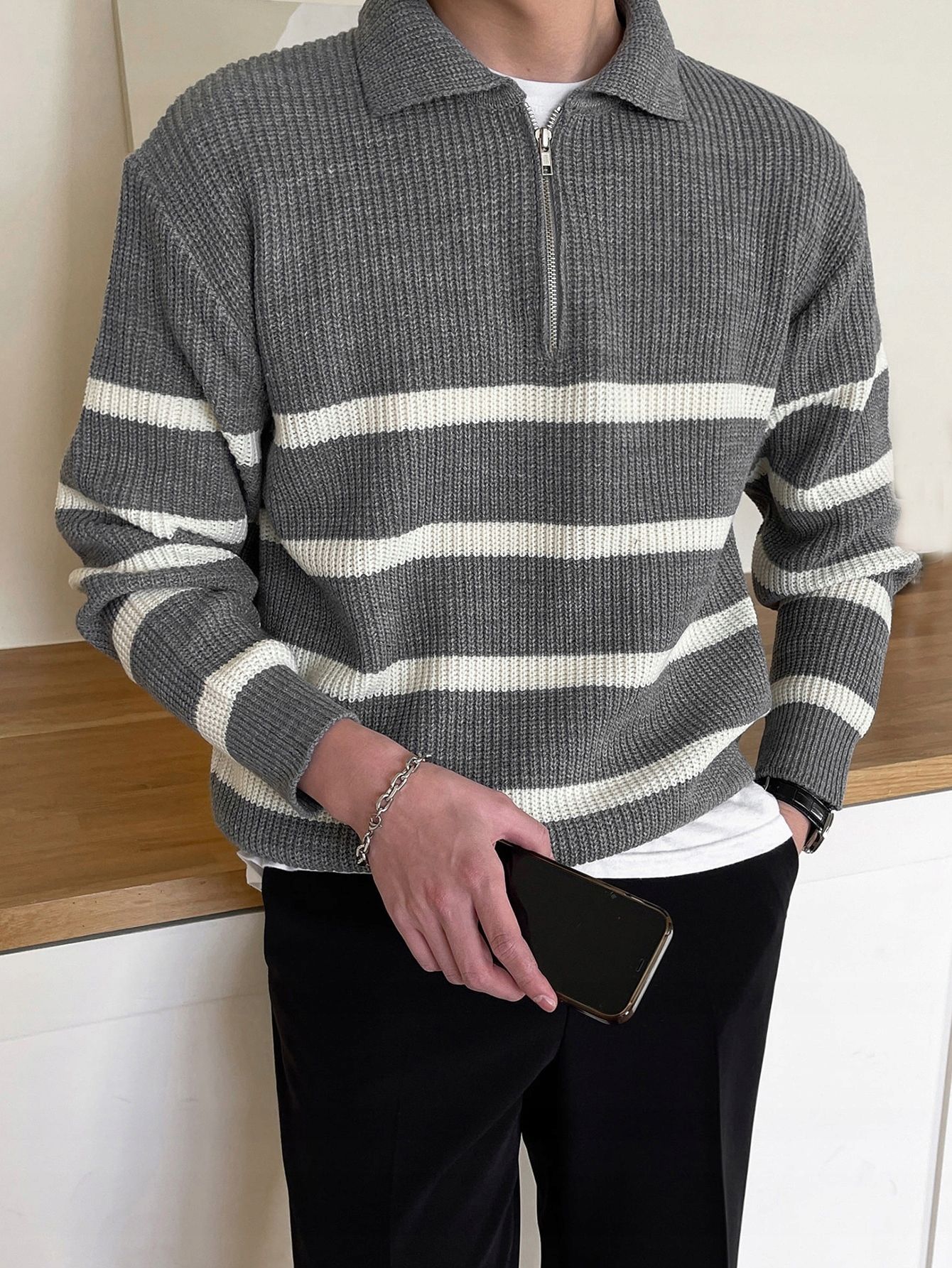 Sweter Męski W Paski Z Kołnierzykiem Szary Casual Dazy M