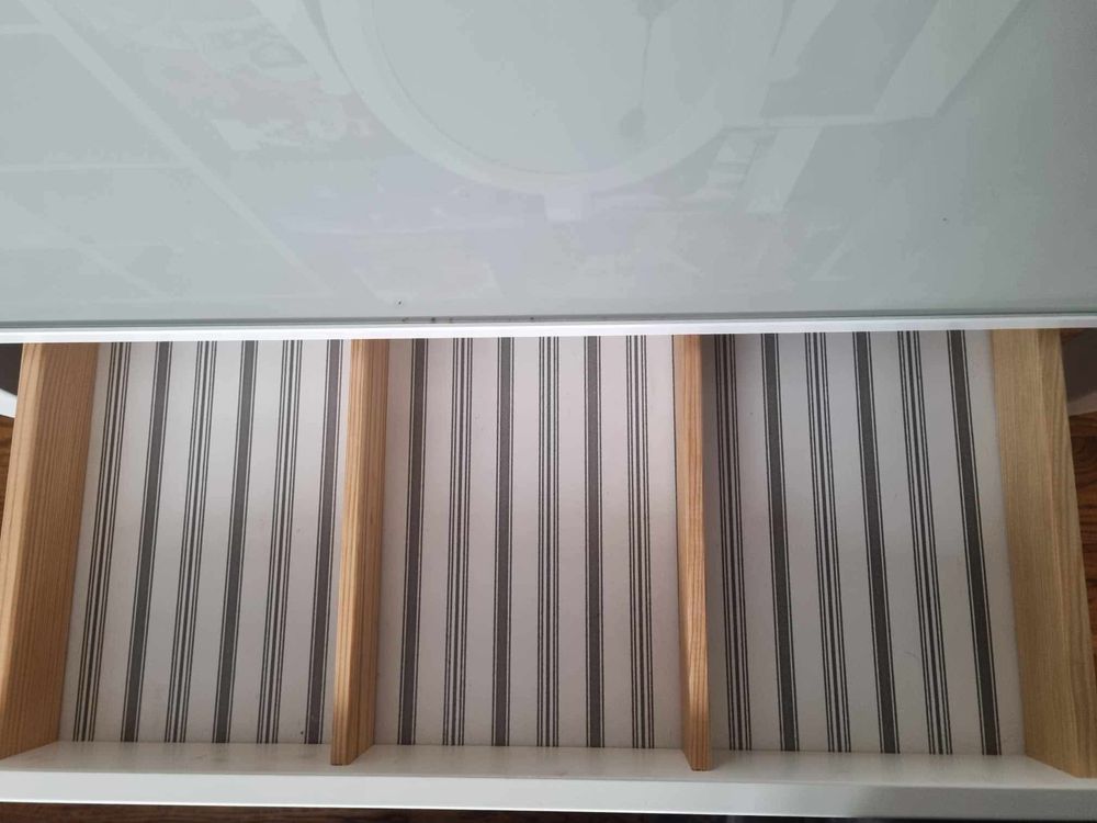Toaletka z lustrem