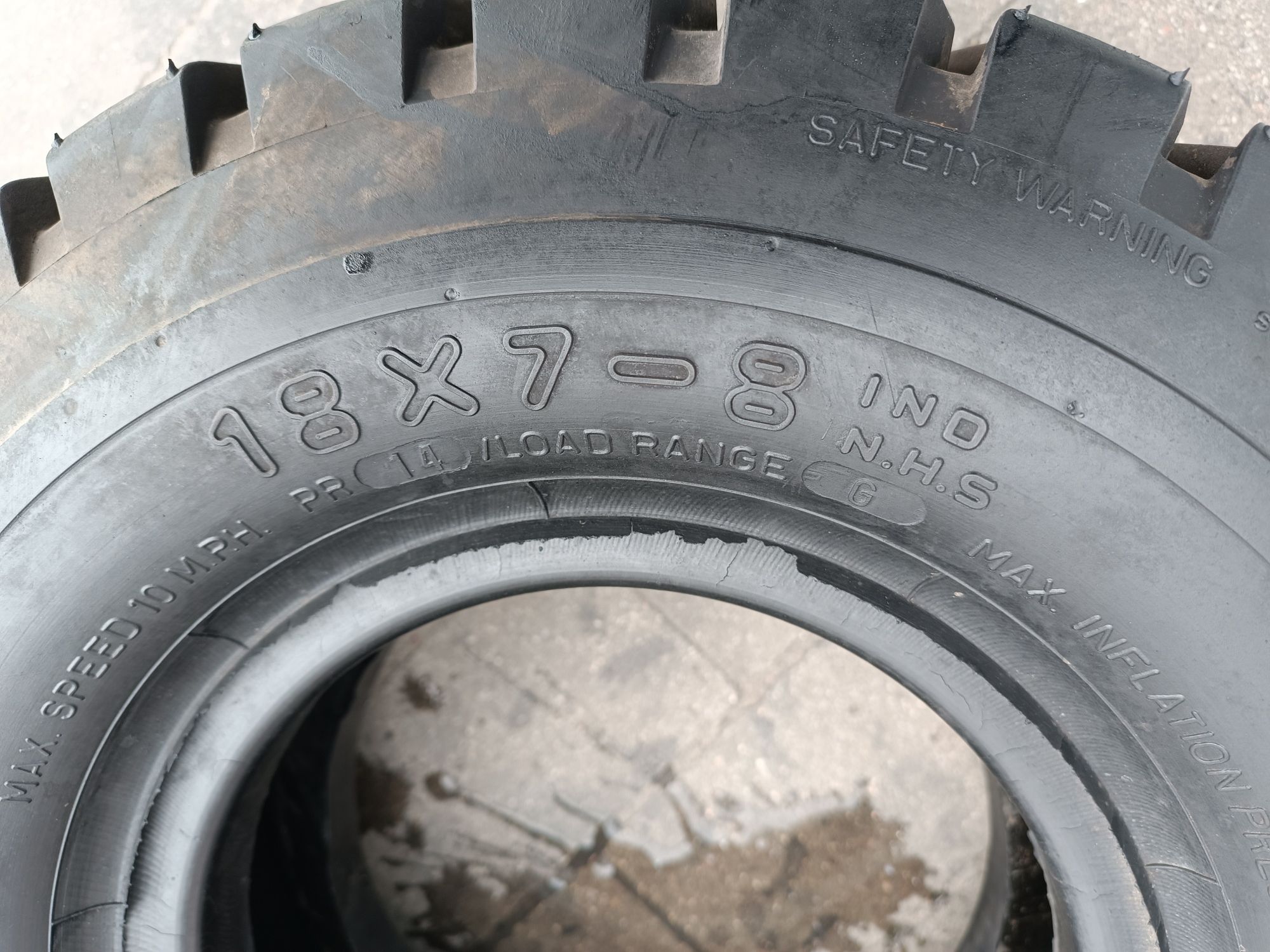 18x7-8 Obliceyo opona przemysłowa