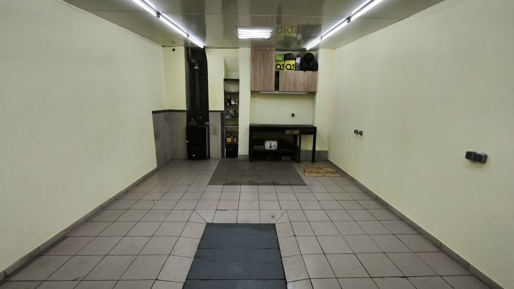 Продам приватизований гараж