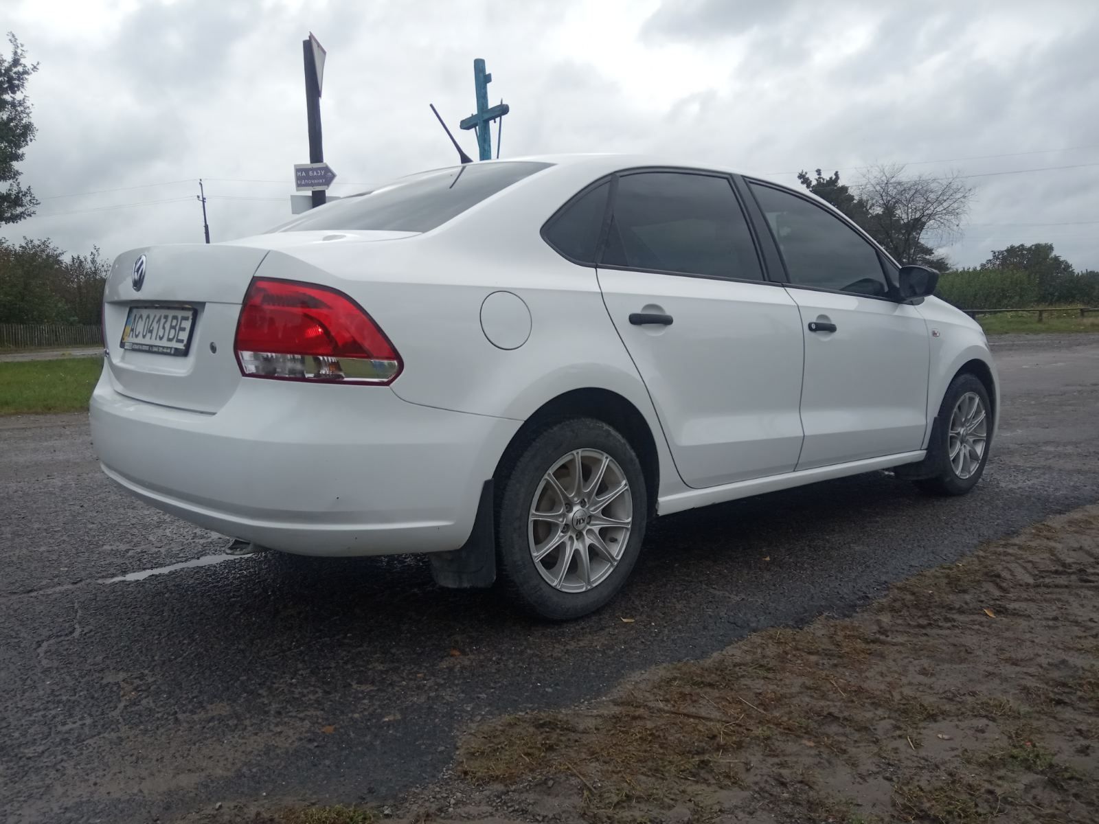 Продам volkswagen polo sedan