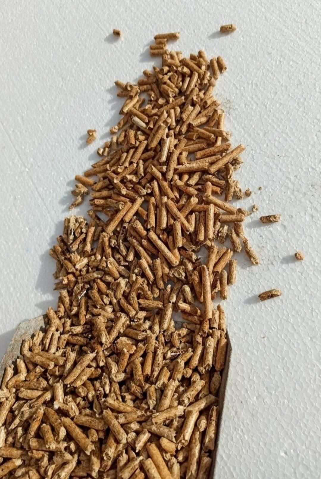 Żwirek drewniany, pellet drzewny 15 kg (40 litrów) duże opakowanie