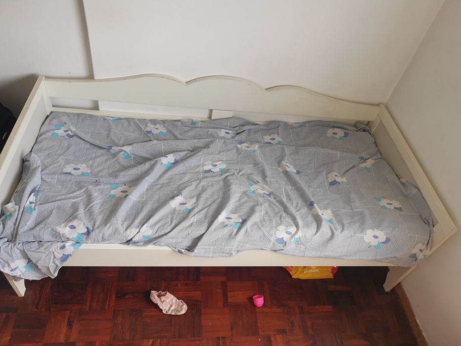 Vendo cama mais colchão 90€