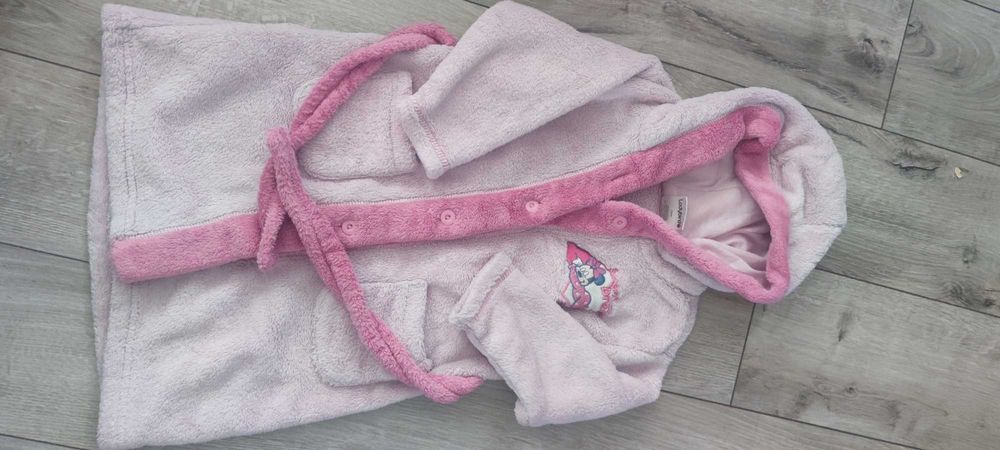 Paka ubrań dla dziewczynki 86