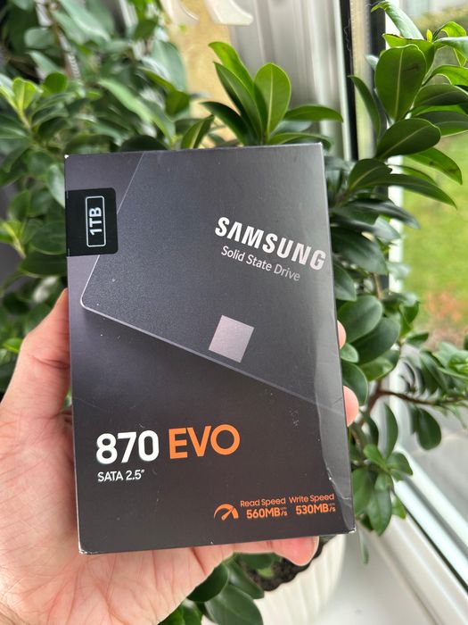 Dysk SSD Samsung 870 EVO 1TB 2,5" SATA III czarny TOMI-TECH