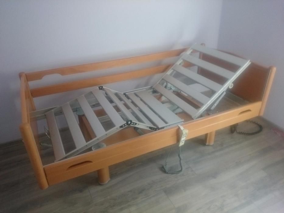zestaw łóżko rehabilitacyjne z nowym materacem