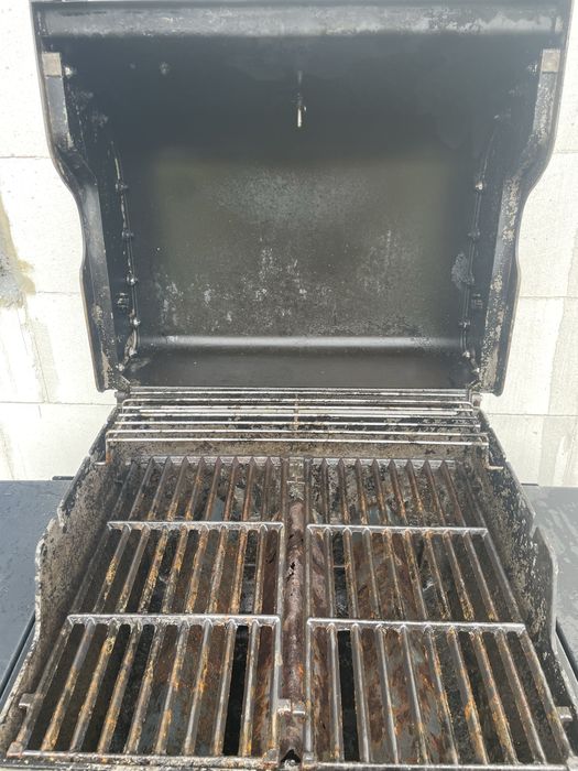 Sprzedam gril weber spirit