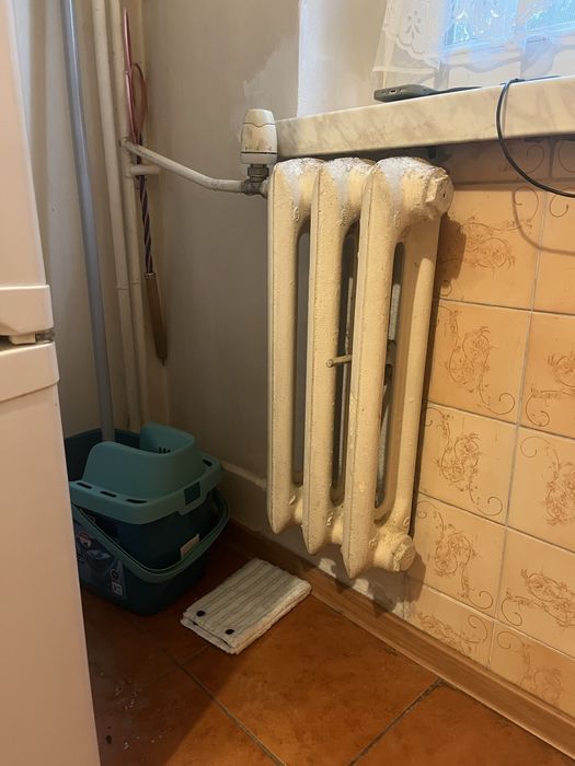 Żeliwny kaloryfer 8zł za żeberko