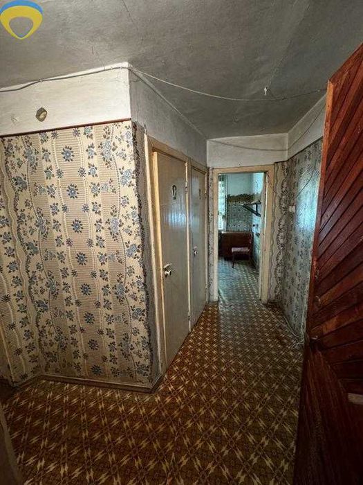 Продам 2-кімнатну квартиру біля парку на Черемушках!