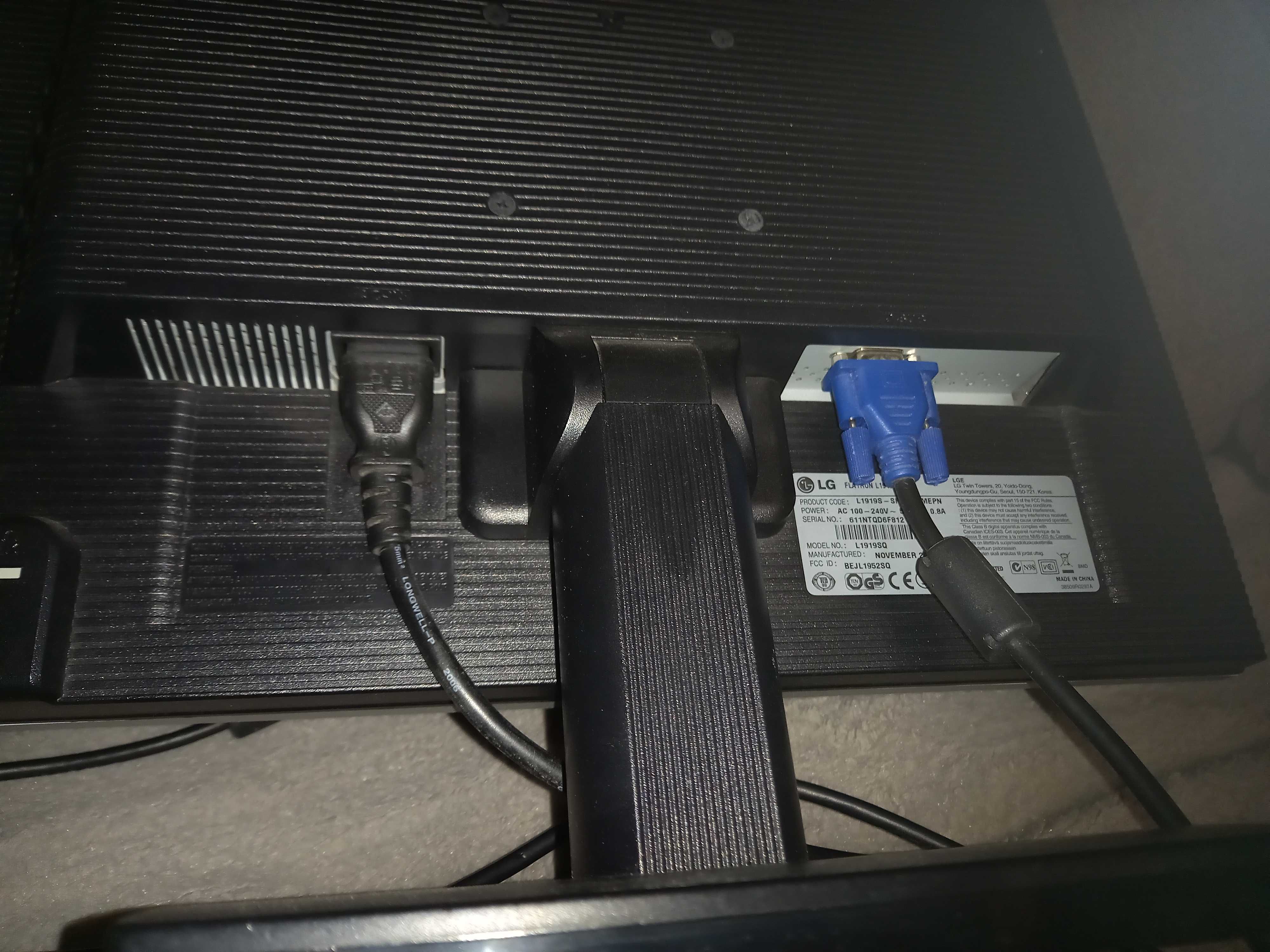 monitor LG flatron l1919s