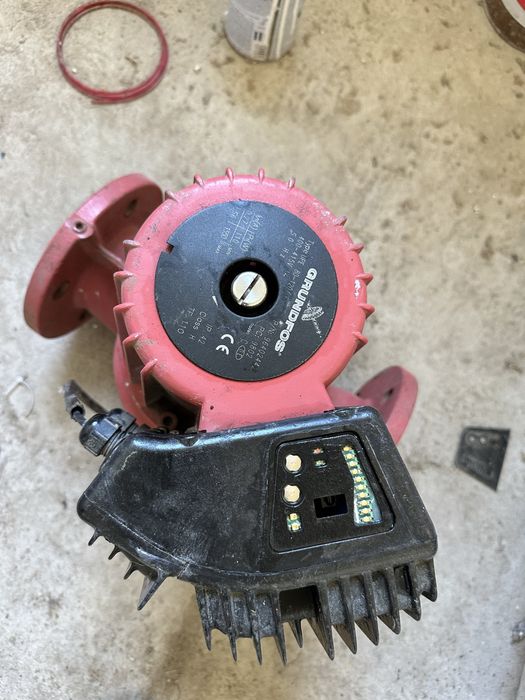 Grundfos UPE 80-120 F pompa centralnego ogrzewania