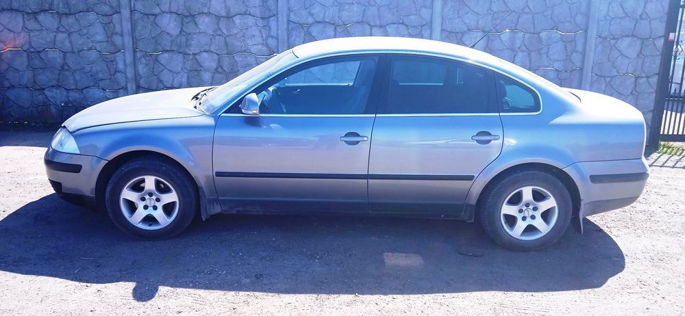 Na części VW Passat B5 Lift 1.6 B  Sedan ALZ GFK LD7W