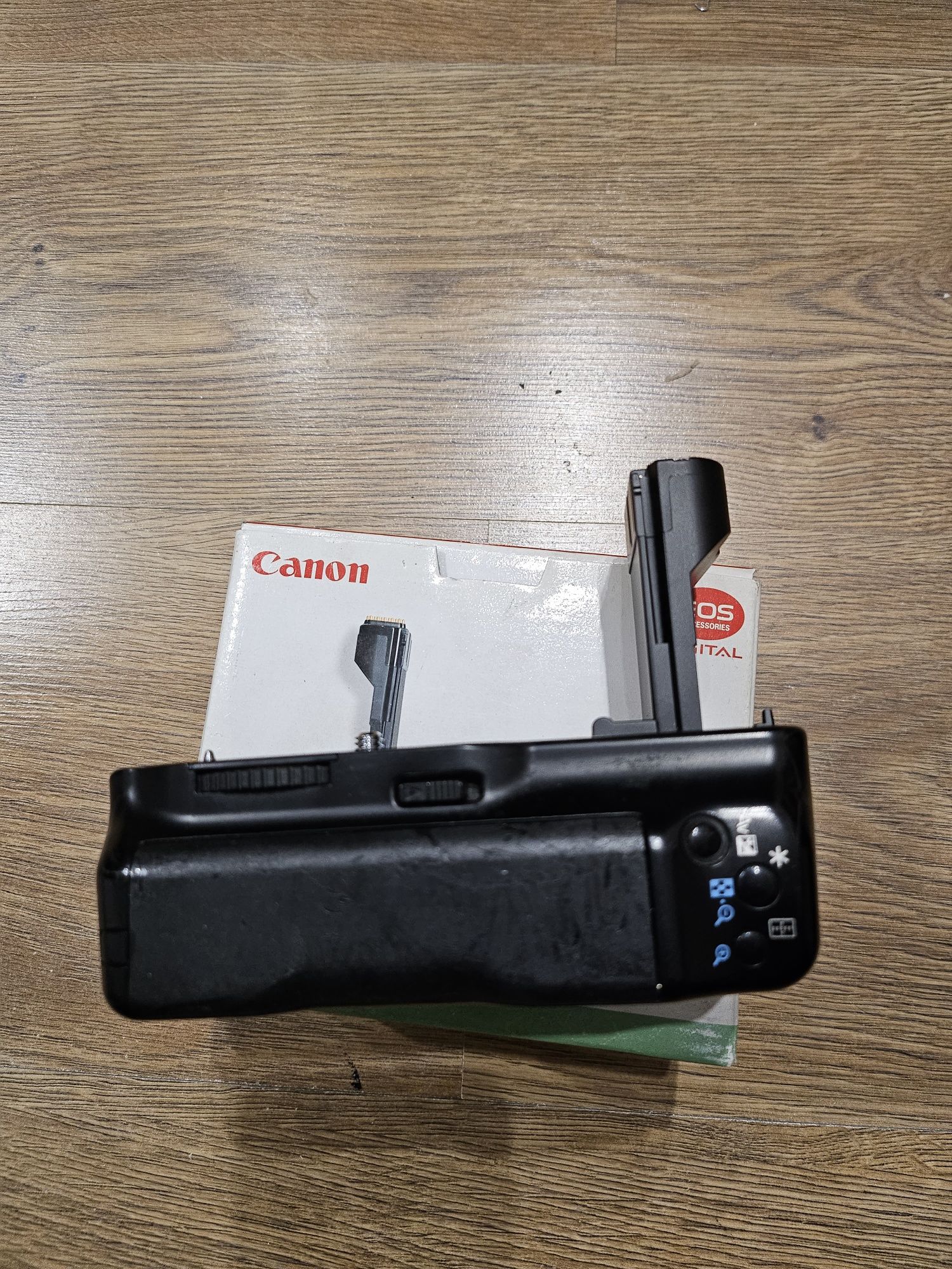 Canon BG-E1 battery grip