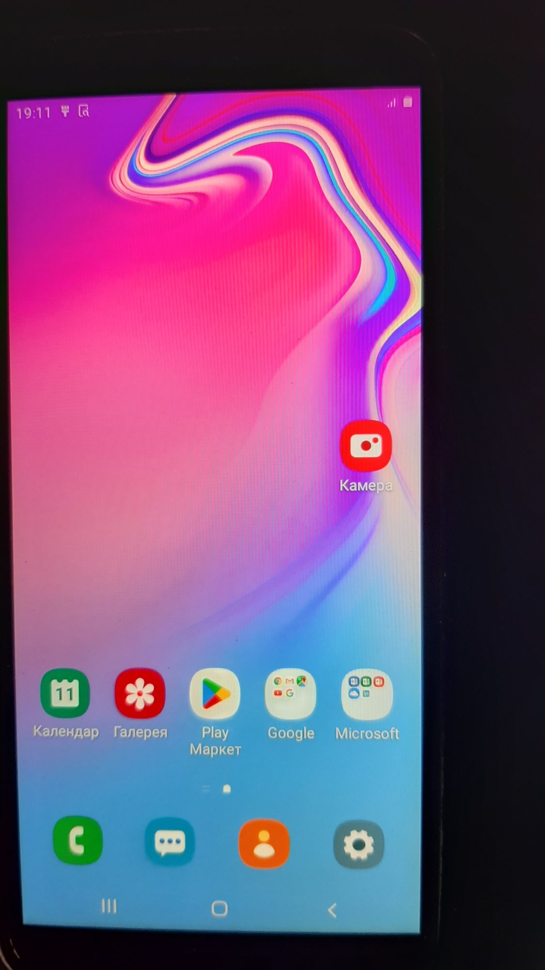 Продам смартфон Samsung Galaxy J6+