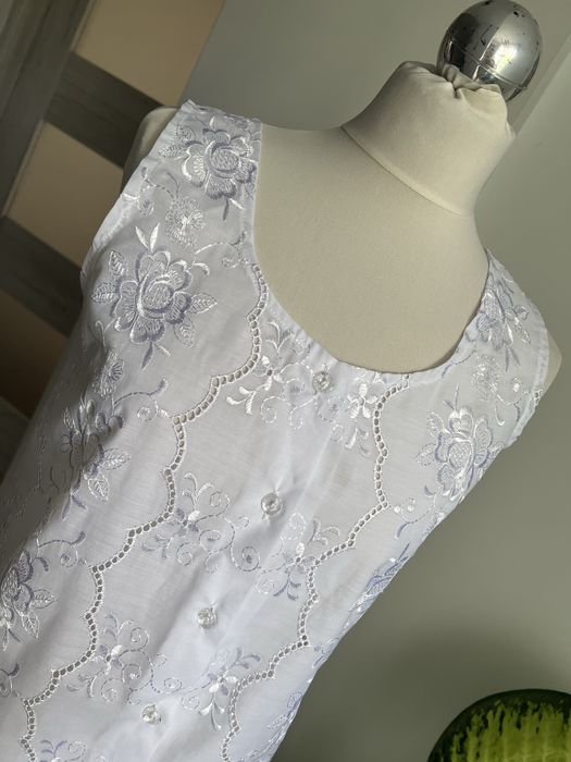 Biała damska koszula z wytłaczanym wzorem L/40