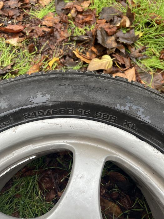 Диски Borbet R16 4/114,3 с зимней резиной