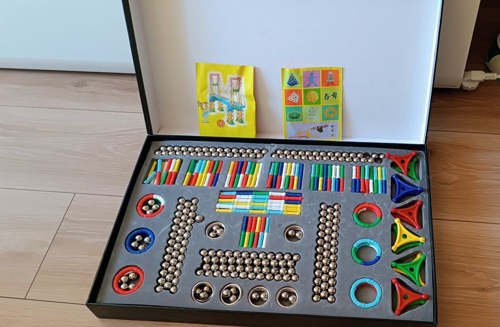 Magnet plus magnesy figury