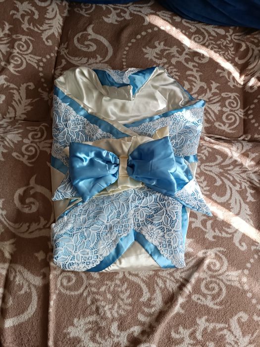 Продам конверт на виписку